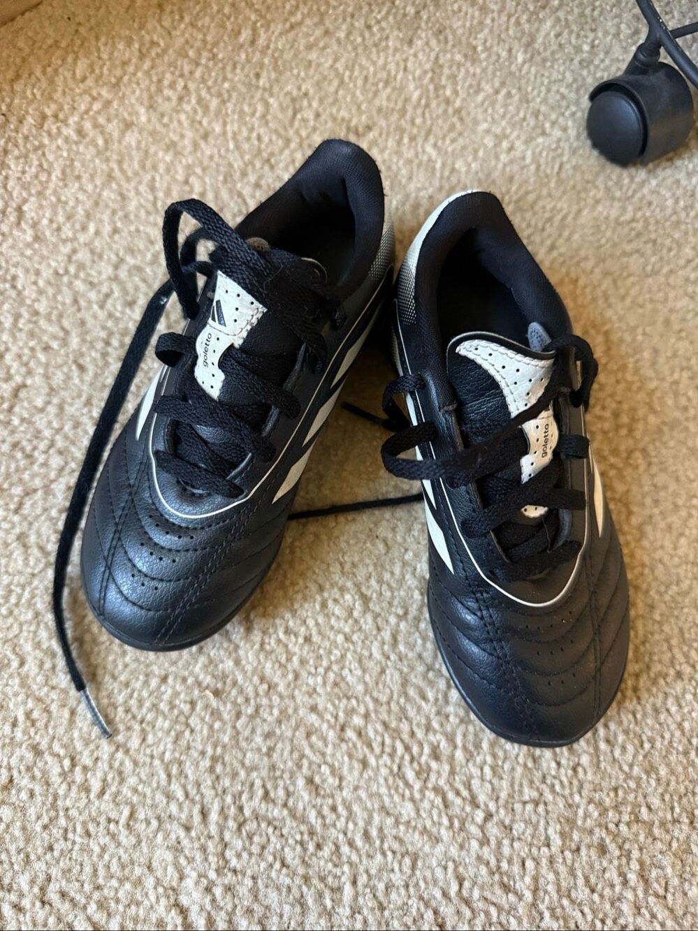 Adidas Kids Goletto IX Laceless Turf Black/White size 11